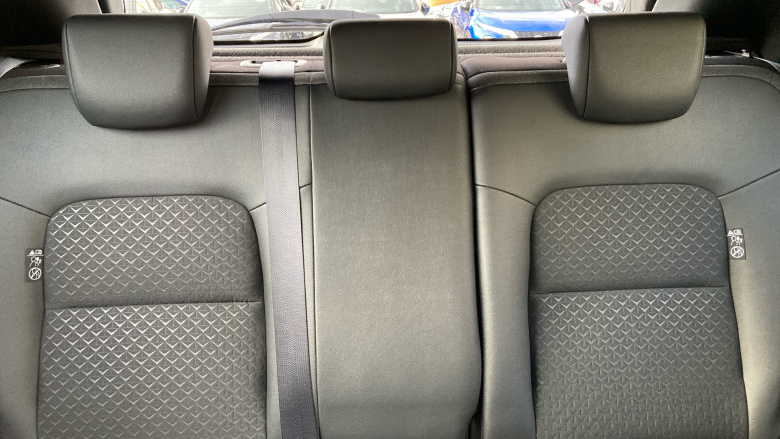 Nissan Juke 1.0 DiG-T N-Connecta 5dr Petrol Hatchback